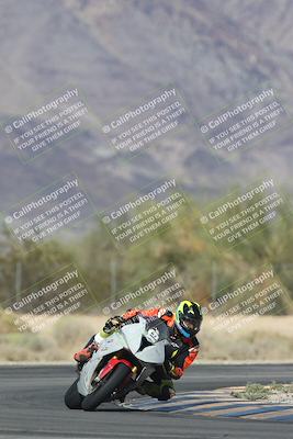 media/Oct-30-2025-Racers Edge (Thu) [[dabbdaf680]]/3-B Group/Session 5 (Turn 6)/